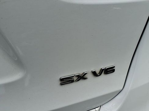 Used 2017 Kia Sorento SX image 12