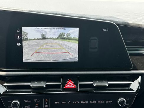 New 2025 Kia Niro EX Touring image 29