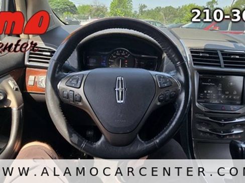 Used 2013 Lincoln MKX FWD image 38