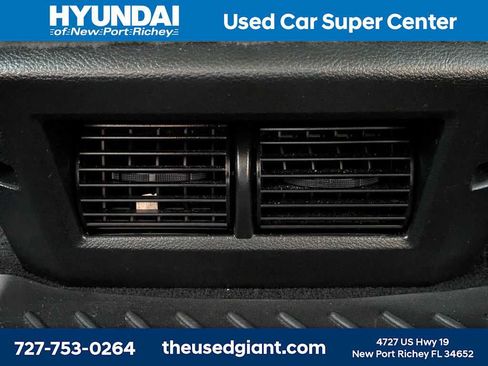 Used 2019 RAM 1500 Big Horn RWD image 17