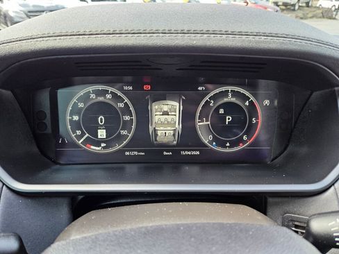 Used 2018 Land Rover Discovery HSE image 27