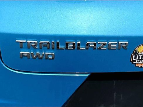 Used 2026 Chevrolet TrailBlazer LT w/ LT Cold Weather Package AWD/4WD image 7