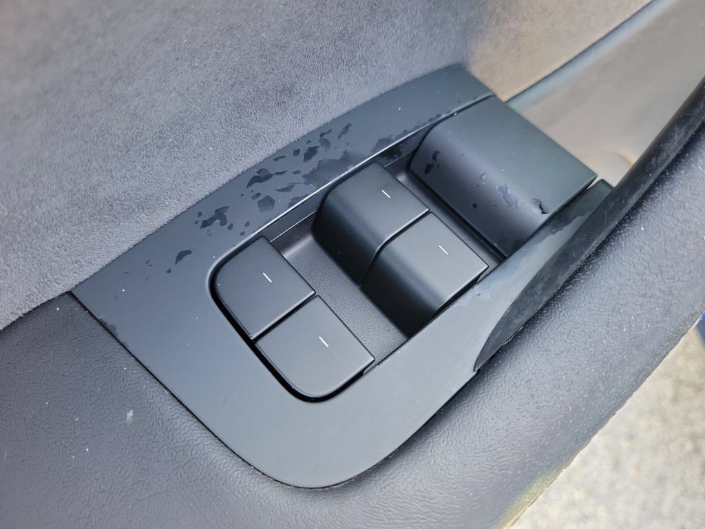 Used 2021 Tesla Model Y 2WD image 13
