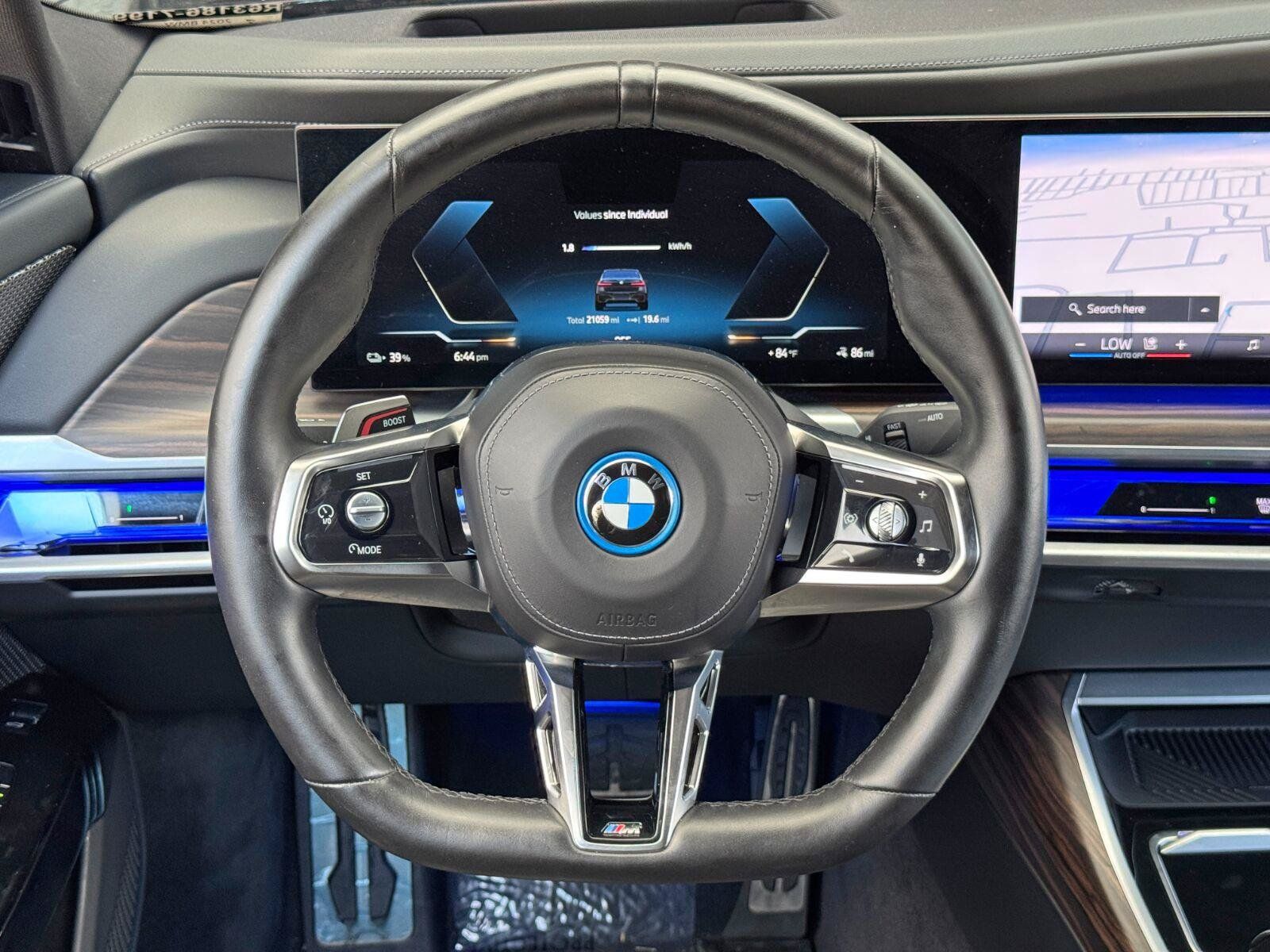 Used 2024 BMW i7 eDrive50 w/ M Sport Package RWD image 22