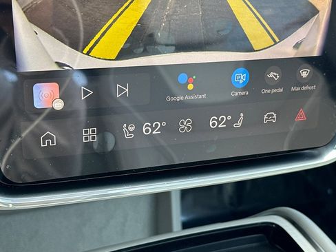 New 2025 Volvo EX90 Plus image 24