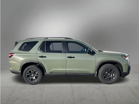 New 2026 Honda Pilot TrailSport image 6