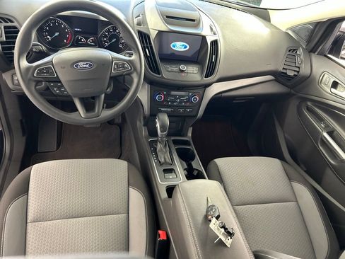 Used 2018 Ford Escape SE w/ SE Sync 3 Package AWD/4WD image 9
