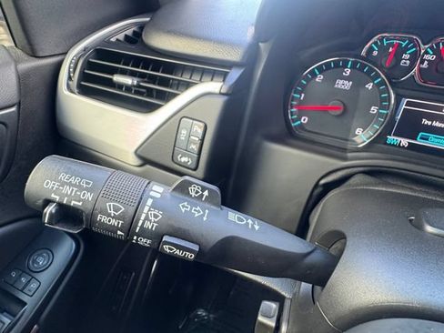 Used 2019 GMC Yukon XL SLT RWD image 25