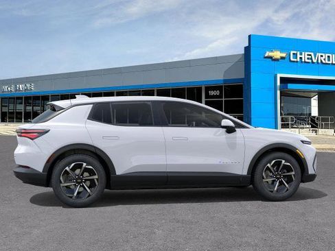 New 2026 Chevrolet Equinox EV LT w/ Comfort Package image 5