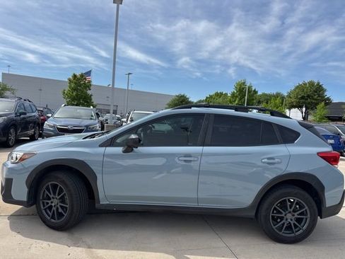 Used 2020 Subaru Crosstrek 2.0i image 5