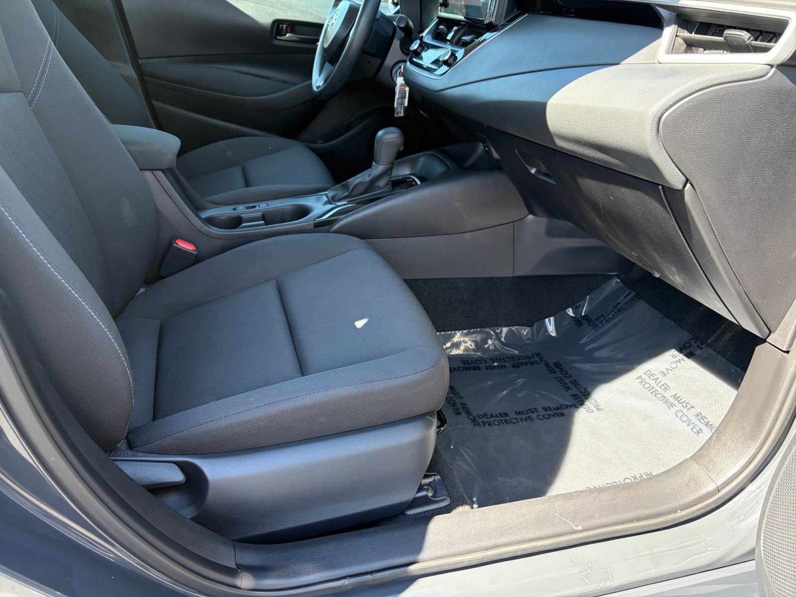 Certified 2025 Toyota Corolla LE FWD image 29