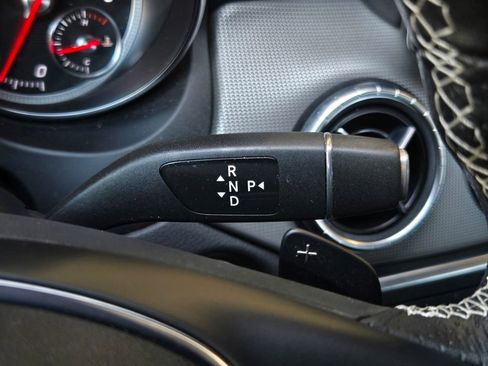Used 2018 Mercedes-Benz CLA 250 image 23