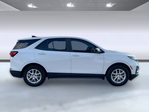 Certified 2023 Chevrolet Equinox LS w/ LS Convenience Package image 8