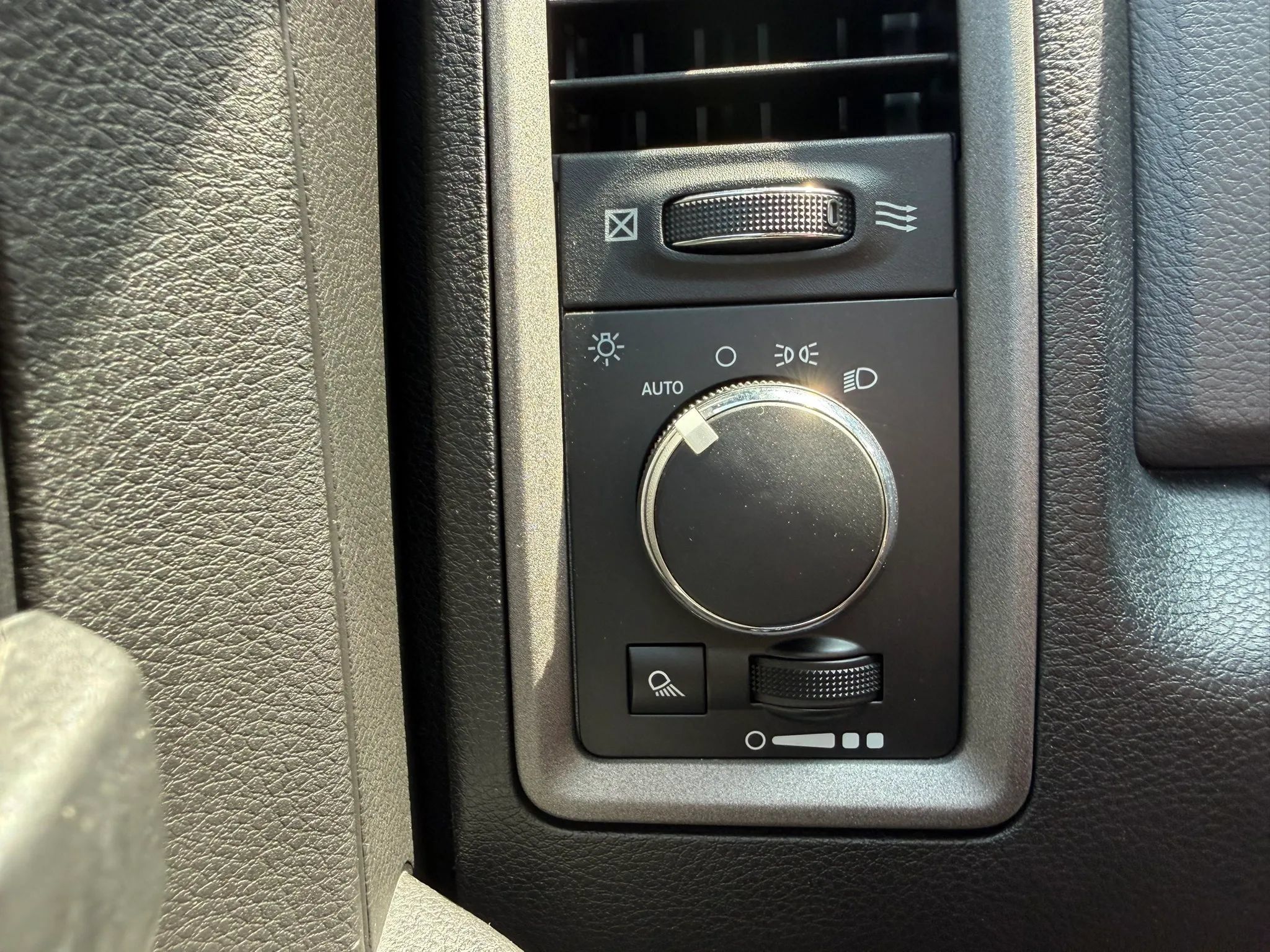 Used 2018 RAM 3500 Tradesman w/ Chrome Appearance Group AWD/4WD image 20