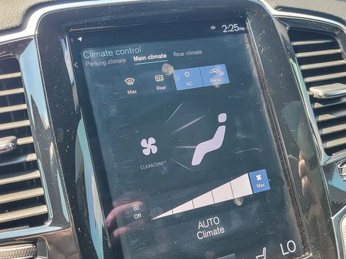 Used 2022 Volvo XC90 T8 R-Design w/ Advanced Package image 13