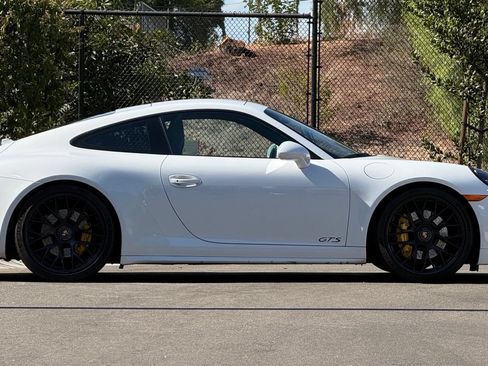 Certified 2016 Porsche 911 Carrera GTS RWD image 8