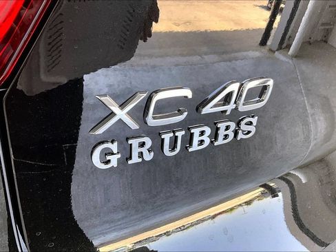 New 2026 Volvo XC40 B5 Ultra w/ Protection Package Premier AWD/4WD image 32