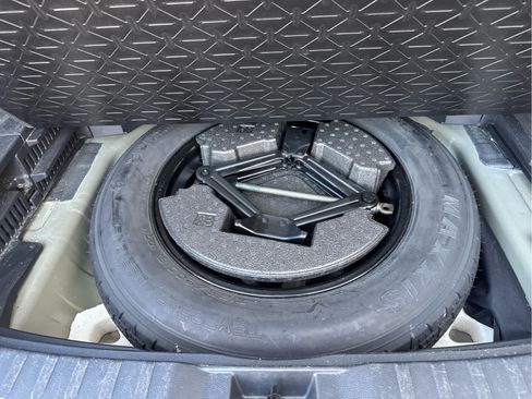 Used 2021 Toyota RAV4 Adventure AWD/4WD image 32