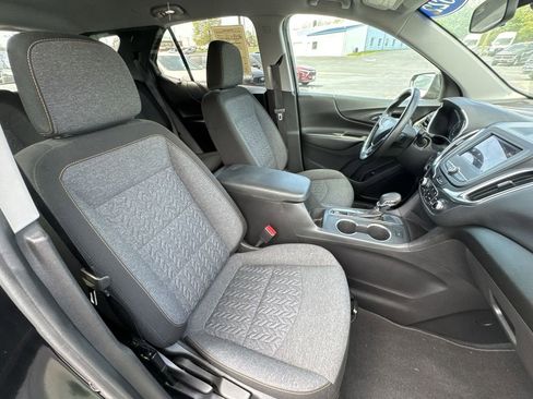Used 2022 Chevrolet Equinox LT FWD image 24