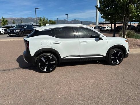 Certified 2025 Nissan Kicks SR AWD/4WD image 10