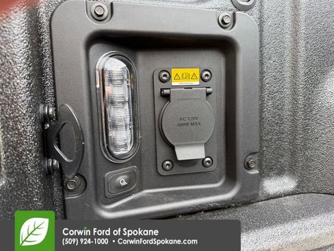 New 2025 Ford Maverick Lariat w/ Black Appearance Package image 18