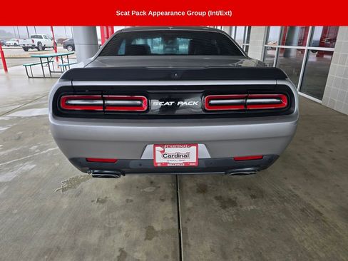 Used 2016 Dodge Challenger R/T Scat Pack w/ Leather Interior Group image 7