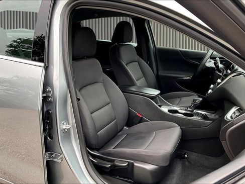 Used 2024 Chevrolet Malibu LT FWD image 8