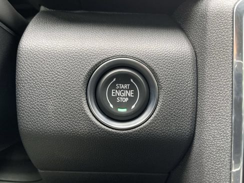 New 2026 GMC Acadia Elevation w/ Black Edition AWD/4WD image 17
