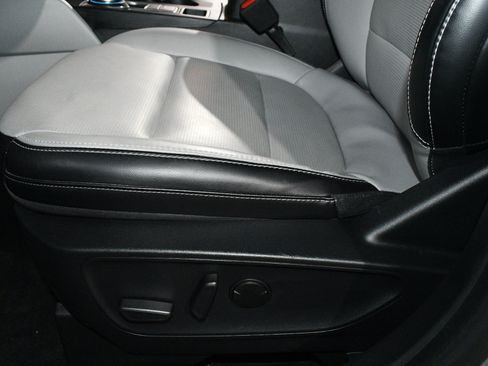 Used 2024 Ford Escape Platinum AWD/4WD image 13