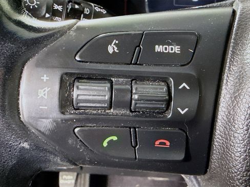 Used 2016 Kia Sorento SX image 14