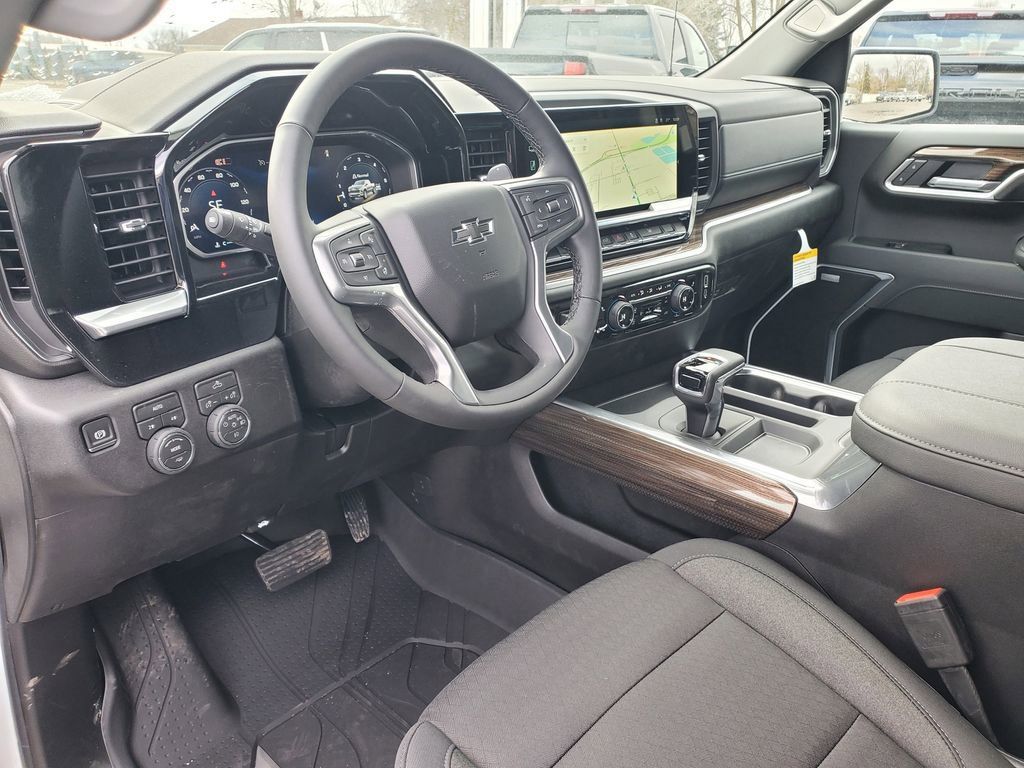 New 2026 Chevrolet Silverado 1500 RST w/ Rally Edition AWD/4WD image 13