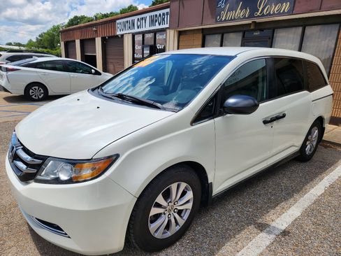 Used 2015 Honda Odyssey LX image 19