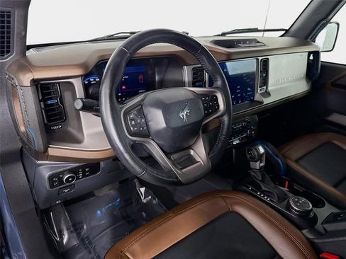 Used 2023 Ford Bronco Outer Banks AWD/4WD image 9
