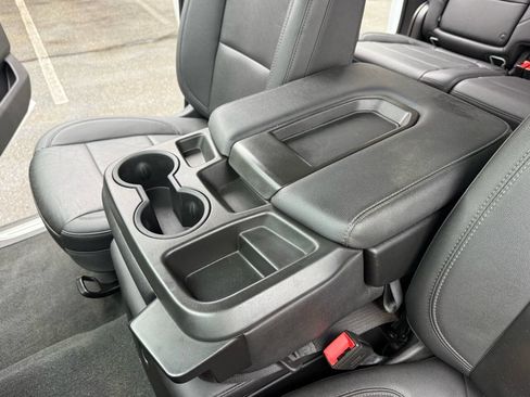 Used 2021 Chevrolet Silverado 2500 LT w/ Convenience Package image 39