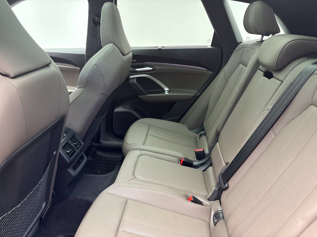 Used 2025 Audi Q5 Premium AWD/4WD image 22