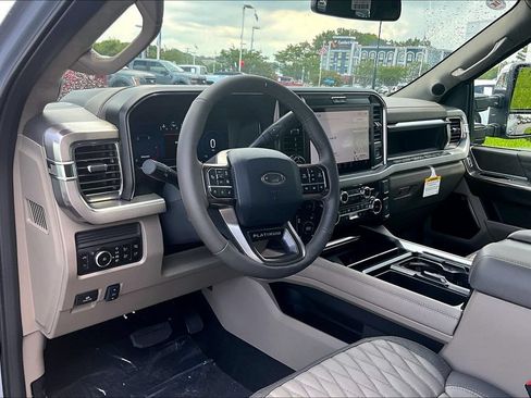 New 2026 Ford F250 Platinum w/ Platinum Plus Package AWD/4WD image 6