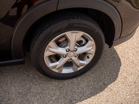 Used 2024 Honda HR-V LX image 12