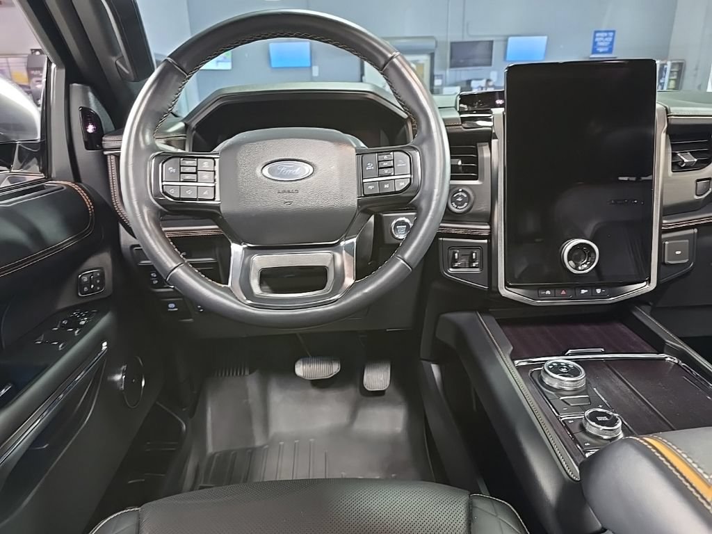 Used 2024 Ford Expedition Max Platinum AWD/4WD image 31