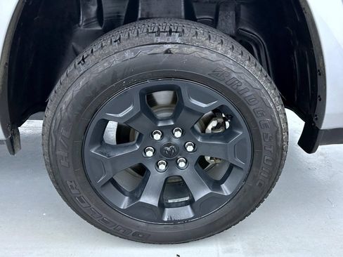 Used 2025 RAM 1500 Big Horn AWD/4WD image 23