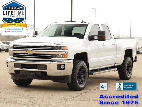 Used 2016 Chevrolet Silverado 2500 LT w/ LT Convenience Package image 3