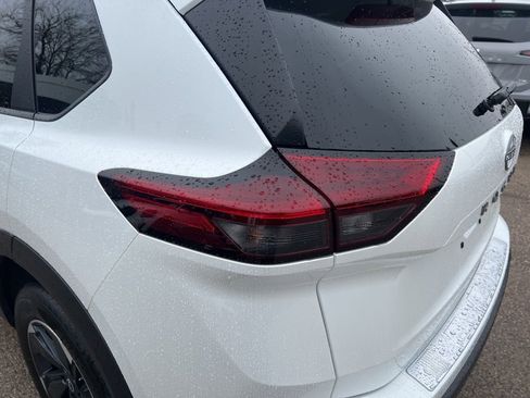 Certified 2026 Nissan Rogue SV w/ SV Premium Package image 36