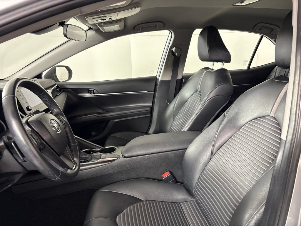 Used 2024 Toyota Camry SE FWD image 25