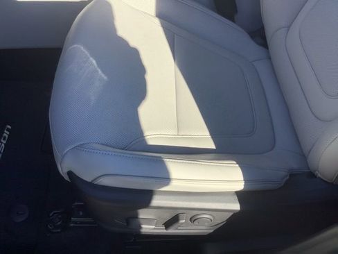 New 2026 Hyundai Tucson Limited image 9