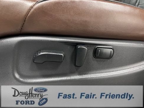 Used 2020 Nissan Armada Platinum w/ Platinum Reserve Package image 25