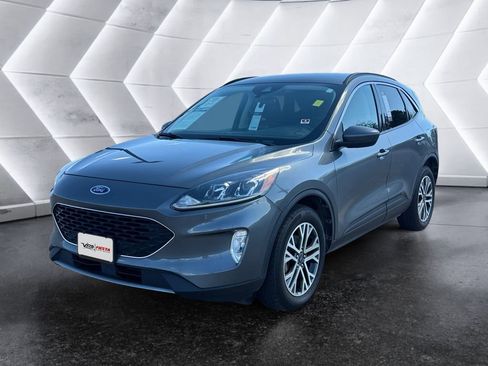 Used 2021 Ford Escape SEL image 3