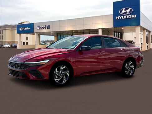 New 2025 Hyundai Elantra Sport image 2
