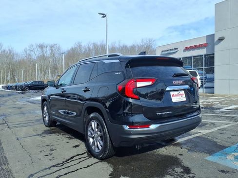 Used 2022 GMC Terrain SLT AWD/4WD image 8