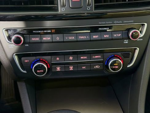 Used 2018 Kia Optima SX w/ Technology Package image 17