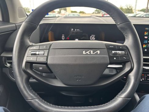 Used 2026 Kia Sportage LX FWD image 27