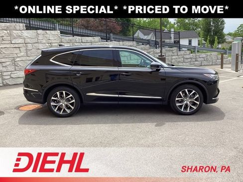 Used 2023 Acura MDX SH-AWD w/ Technology Package image 8